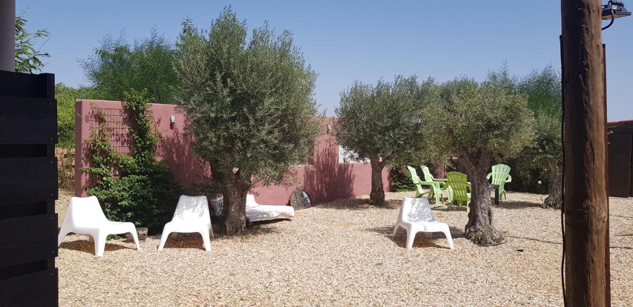 Trendy And Luxe Bed & Breakfast Ferreira Do Alentejo Exterior foto